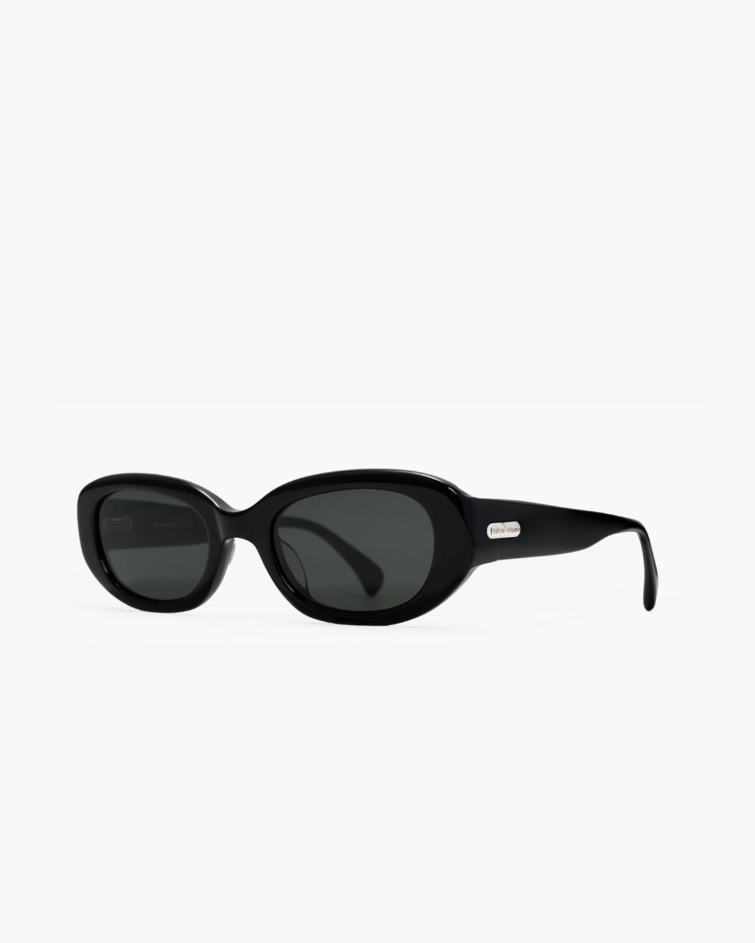 KLASSIC. PILL SUNGLASSES
